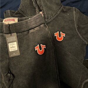 TRUE RELIGION JOGGER SET❤️ BRAND NEW